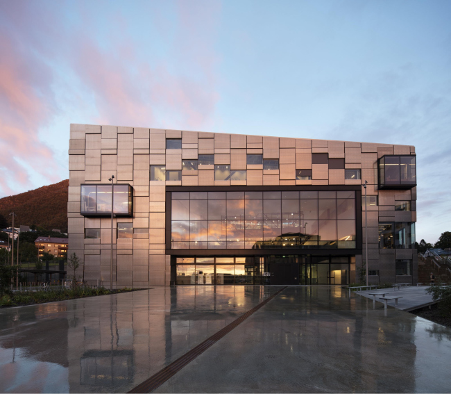 Факультет изящных искусств, музыки и дизайна Бергенского университета © Trond Isaksen, Statsbygg