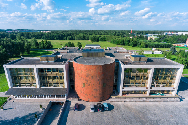 ����� �.�. ������ � ������. ���� � ���������� �������