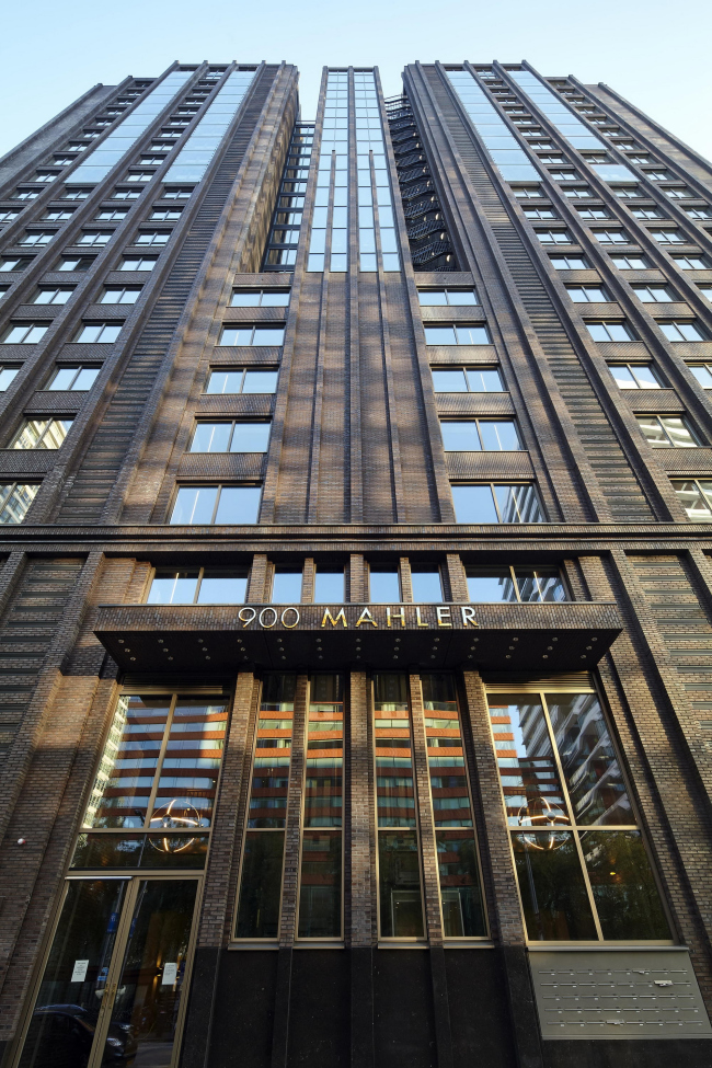 ����� �������� 900 Mahler