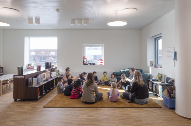 �������������� ������������� �����  � Adam Mørk