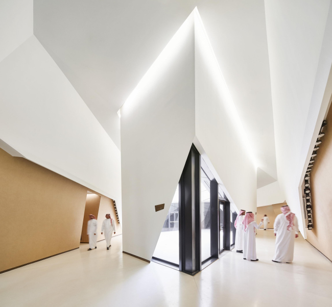 ����� �������� � ������������ ����� ����� ������ ������� � Hufton+Crow