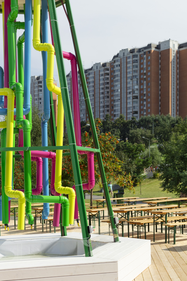 The Sretensky Hill. Author of the project: Alina Rakhmatullina, Wowhaus. Photograph � Dmitry Chebanenko