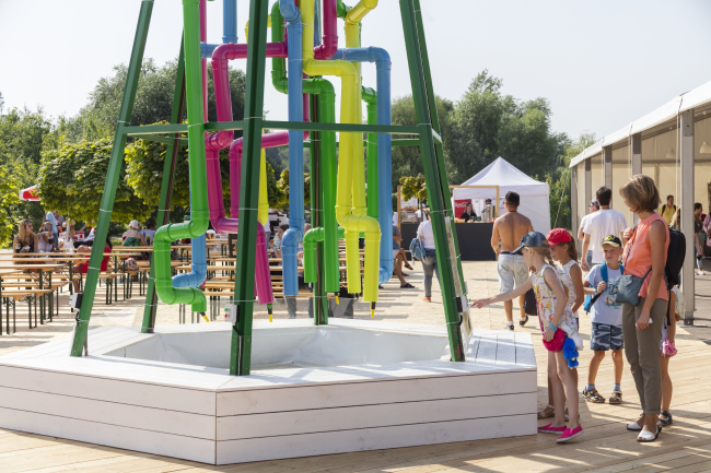 The Sretensky Hill. Author of the project: Alina Rakhmatullina, Wowhaus. Photograph � Dmitry Chebanenko