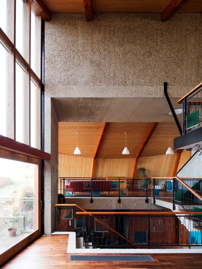 ������ ������� ��������: ��� The Houseboat, ����������� ������� ����� (Mole Architects) � ������� ��������. ���� � Rory Gardiner
