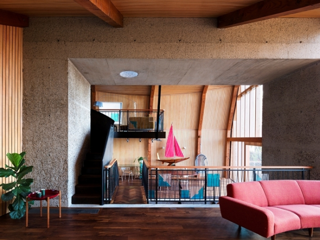   :  The Houseboat,    (Mole Architects)   .   Rory Gardiner
