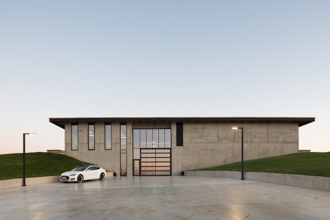 Winery in Haykadzor. Realization, 2013-2017, Kleinewelt Architekten. Photograph � Ilia Ivanov