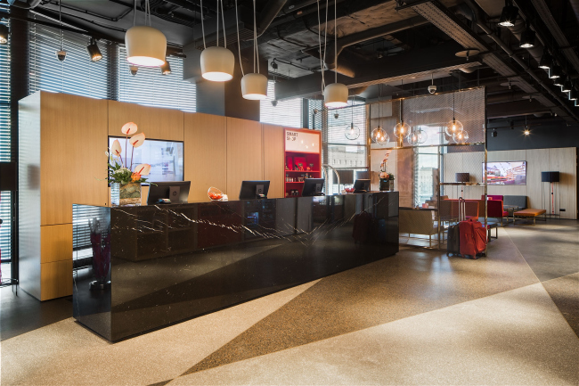 Azimut ����� ���������� � T+T Architects