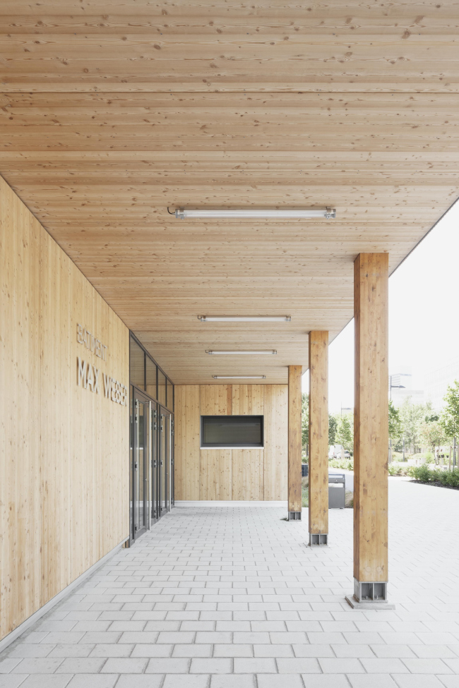 ������ ����� ����� ������, ����������� ����� X � ������ �  Schnepp Renou