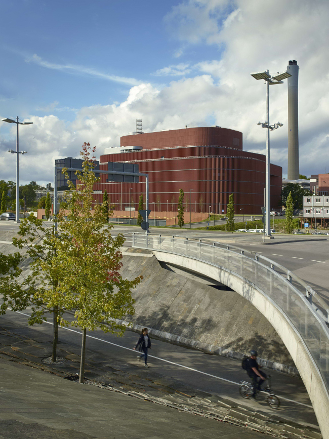 ��� �� ���������� KVV8 � Robin Hayes