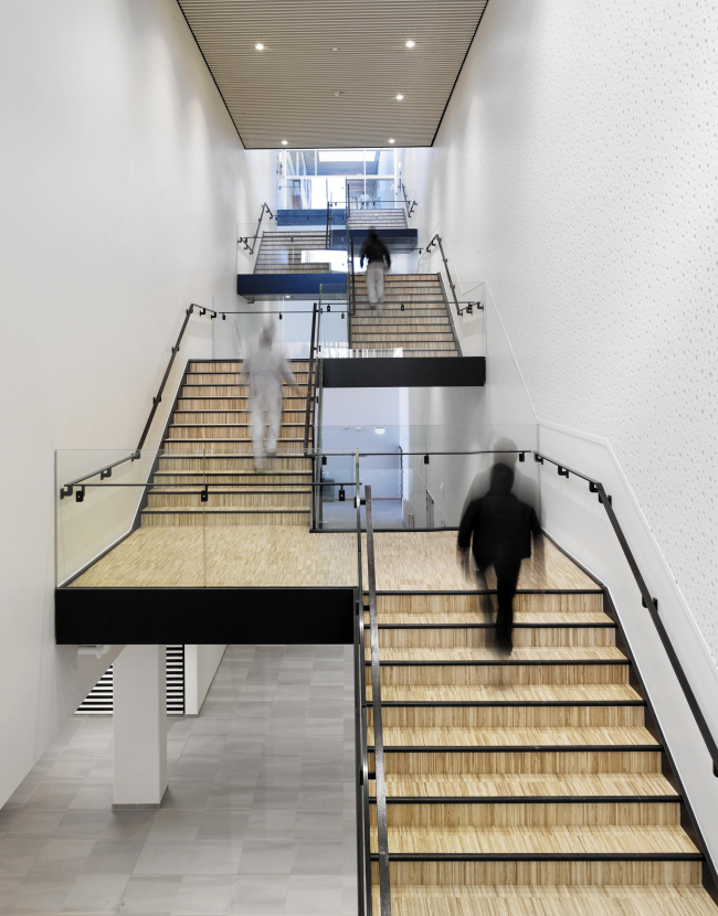 ���������� ����� Odeon � Kirstine Mengel