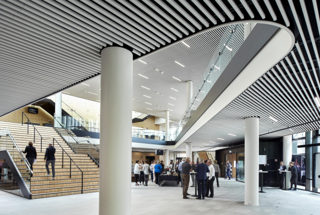 ���������� ����� Odeon � Kirstine Mengel