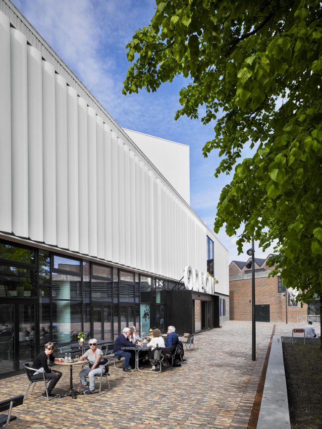 ���������� ����� Odeon � Kirstine Mengel