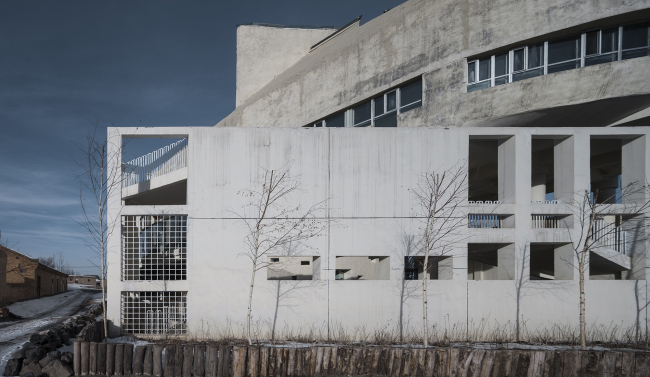 ����� �������� �������� �������� �  Yao Li