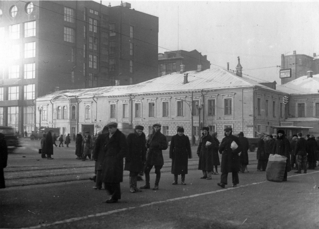 The Pushkin Square. Dolgorukovykh-Bobrinskikh manor house. Archive materials / courtesy of Aleksey  Ginsburg