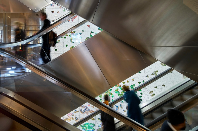 ������������ ����������� ��� ���������� Printemps Haussmann, ������ UUfie  �  Michel Denance