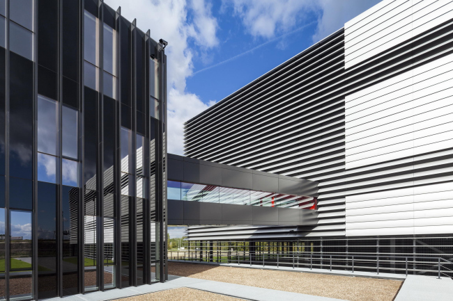 ����-����� AM4 �������� Equinix � Jannes Linders