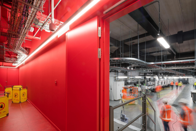 ����-����� AM4 �������� Equinix � Jannes Linders