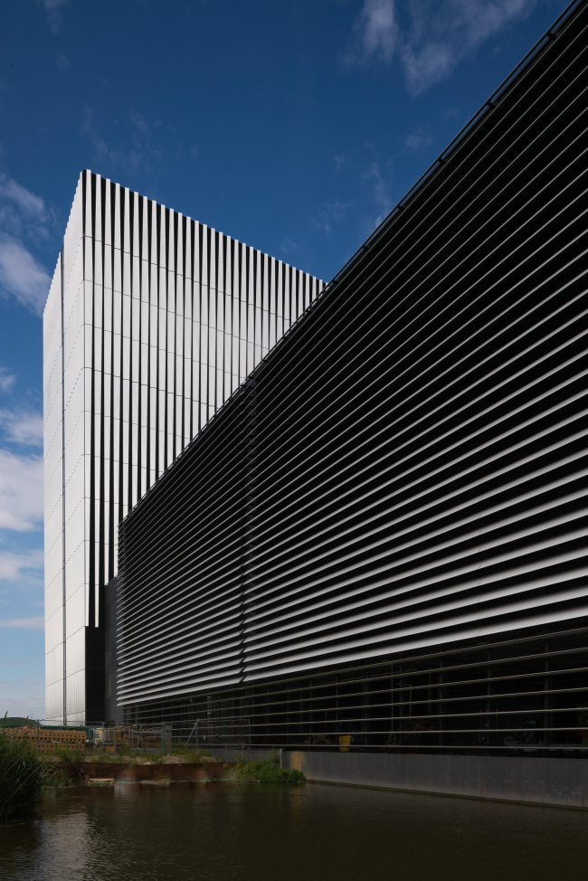 ����-����� AM4 �������� Equinix � Jannes Linders