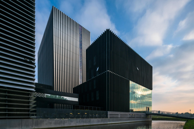 ����-����� AM4 �������� Equinix � Jannes Linders