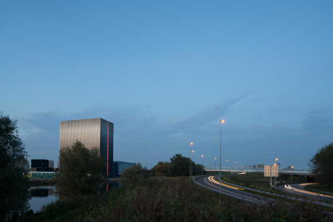 ����-����� AM4 �������� Equinix � Jannes Linders