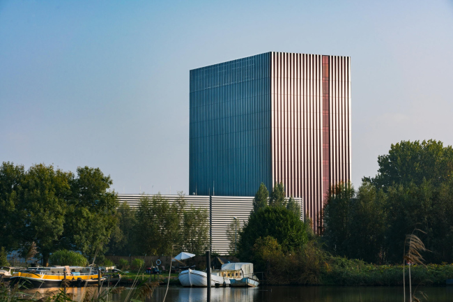 ����-����� AM4 �������� Equinix � Jannes Linders