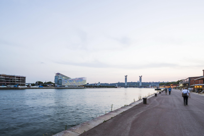 ����-�������� ���������� ����-��������� � Luc Boegly