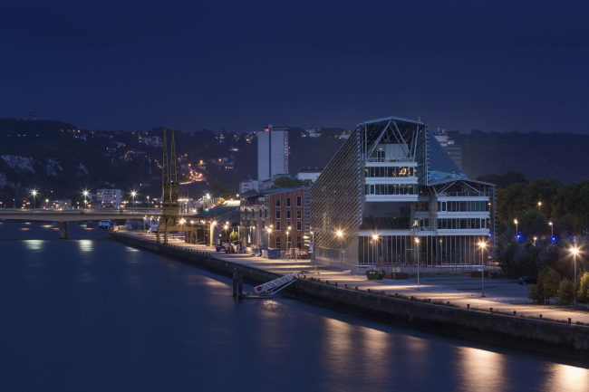 ����-�������� ���������� ����-��������� � Luc Boegly