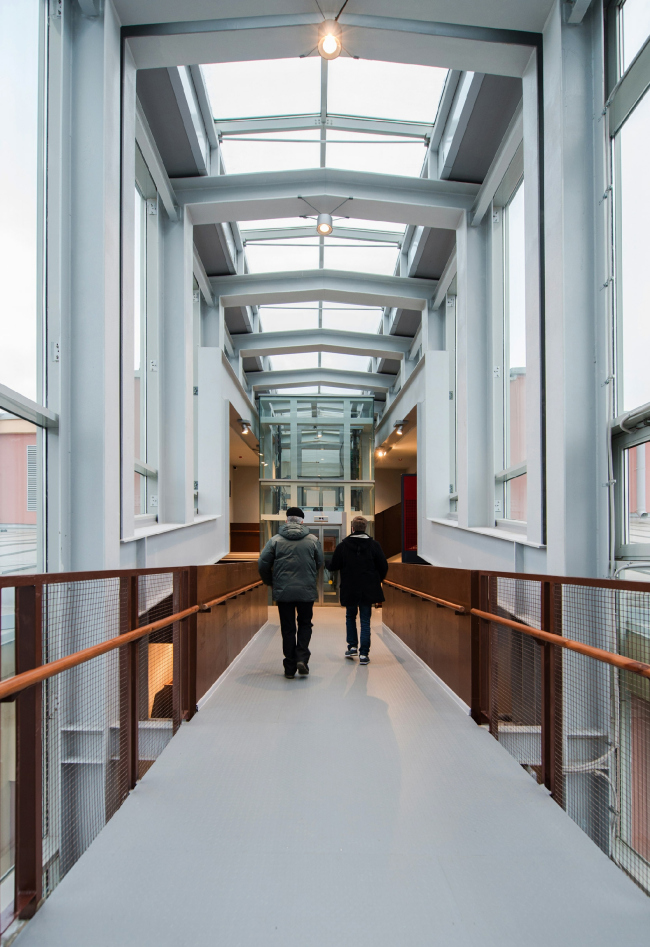 The Central Museum of the Oktyabrskaya Railway. The passage between the new and the old buildings � Studio 44