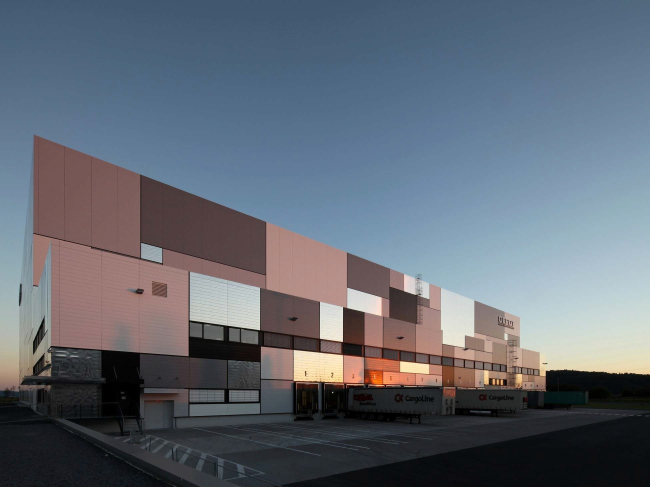 ������������� ����� �������� Gries Deco � �����������. ���� ������������� Kalzip