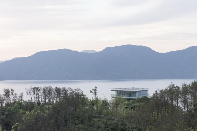 ����� �������� �������� ���� ��������� � Laurian Ghinitoiu