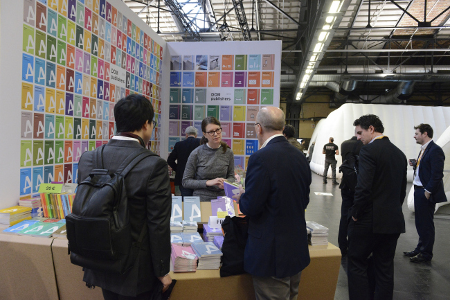 ����� ������������ Dom Publishers � ���� Berlin Arena, � ������� �������� ��������� WAF 2017. ����������� ������������� WAF