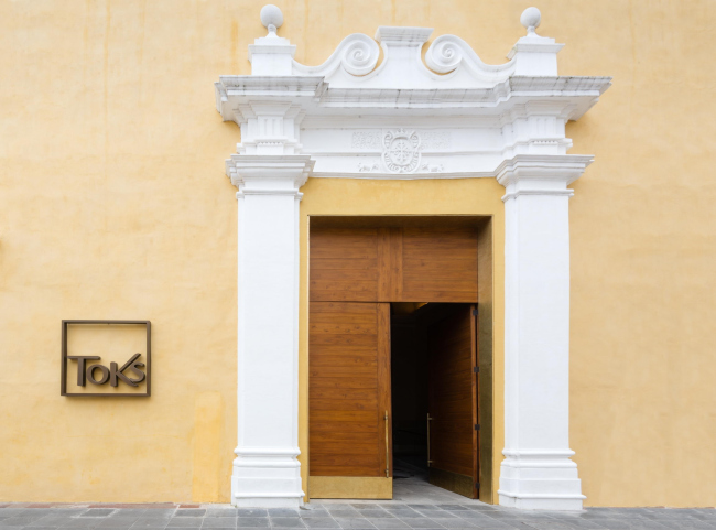 �������� Toks � Lucía Cervantes / Legorreta