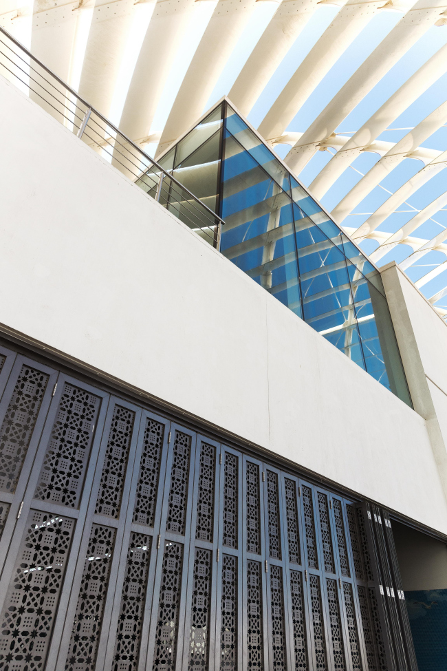 ������ ����� � ������� � Firas Al Raisi, Luminosity Productions