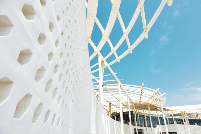 ������ ����� � ������� � Firas Al Raisi, Luminosity Productions