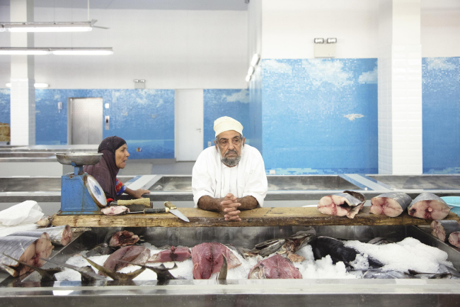 Рыбный рынок в Матрахе © Firas Al Raisi, Luminosity Productions