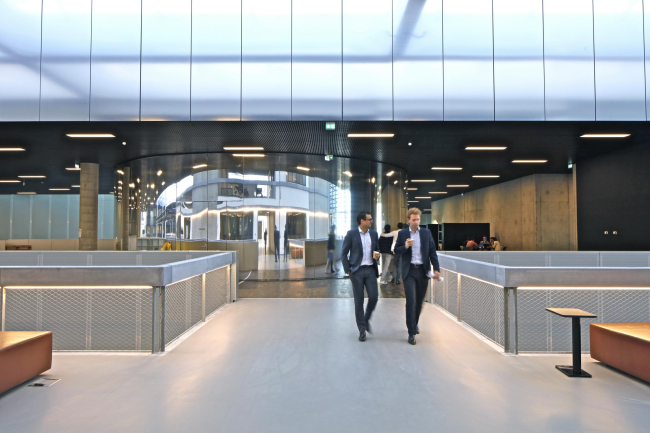 ���������� ������� École Centrale Paris. ���� � Philippe Ruault, ������������� OMA