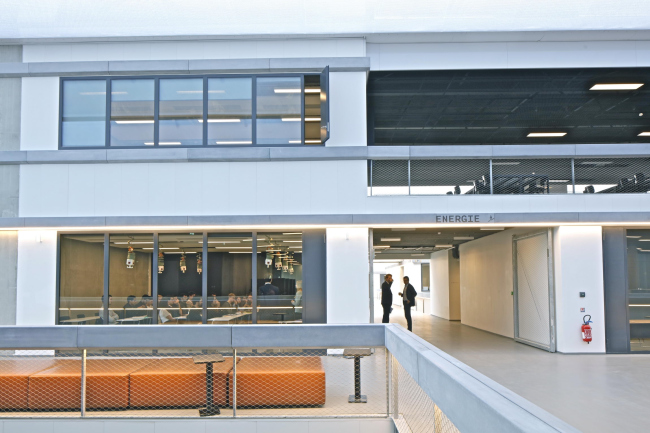   École Centrale Paris.   Philippe Ruault,  OMA