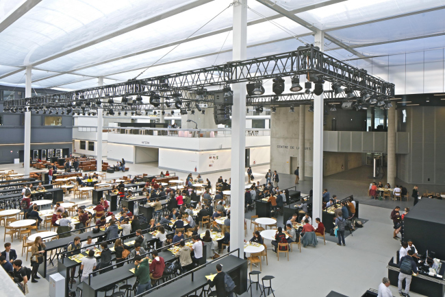   École Centrale Paris.   Philippe Ruault,  OMA