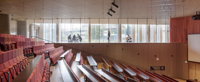 ����� Maersk, ������ ���������� ����������� ���� ��������������� ������������ � Adam Mørk