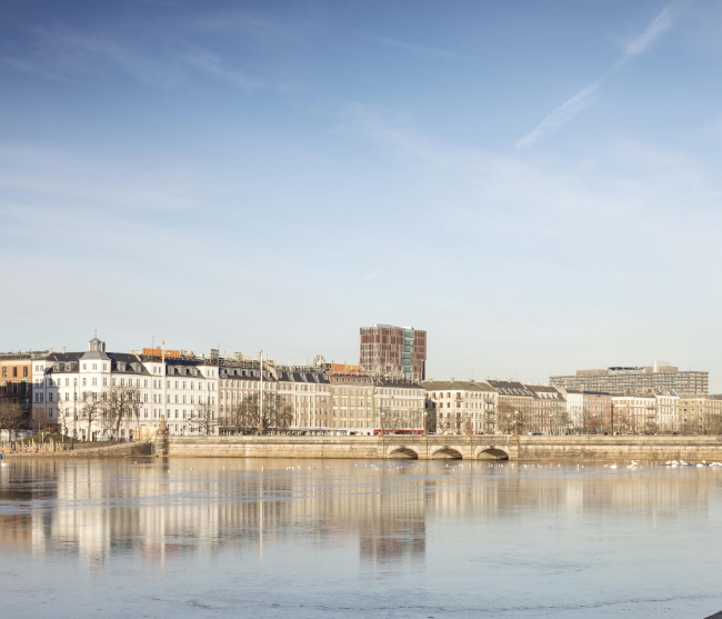 ����� Maersk, ������ ���������� ����������� ���� ��������������� ������������ � Adam Mørk