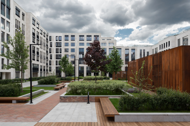 "Wine House" residential complex. Photograph � Ilia Ivanov