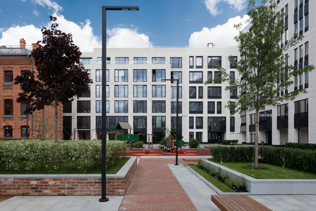 "Wine House" residential complex. Photograph � Ilia Ivanov