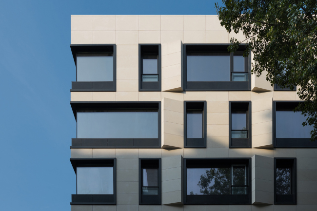 "Wine House" residential complex. Photograph � Ilia Ivanov