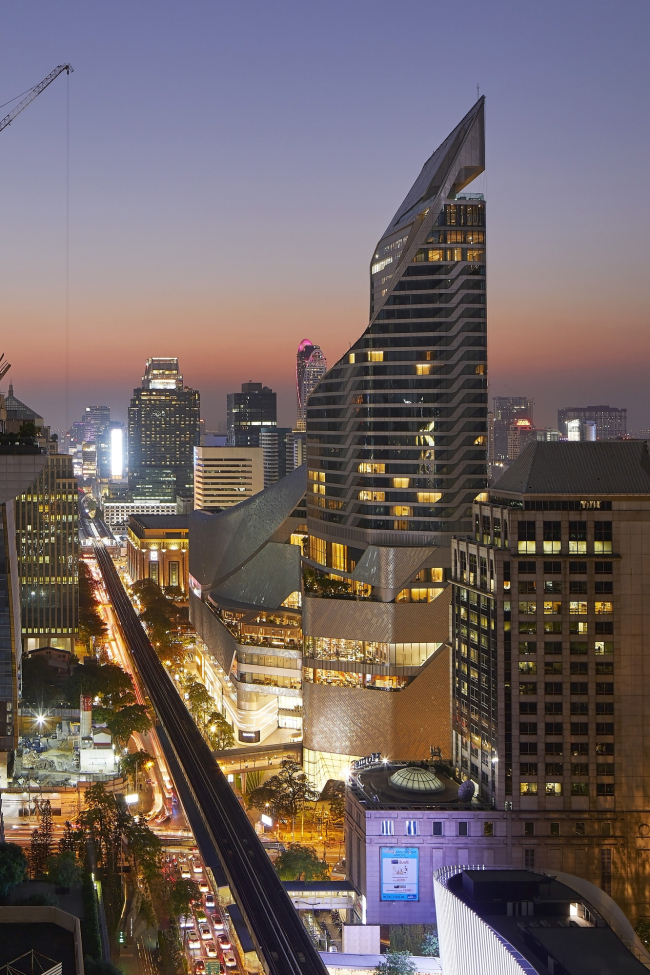 �������� Central Embassy � Hufton + Crow