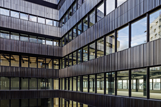 ������� ������ Lot 7 � Stefan Tuchila