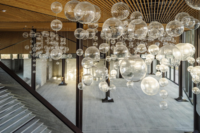 ������� ������ Lot 7 � Stefan Tuchila