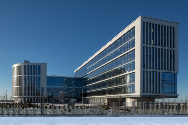 The administrative and business center of the Troitsky and Novomoskovsky administrative districts of Moscow. Photographs by Aleksey Naroditsky � Creative Union �Reserve�