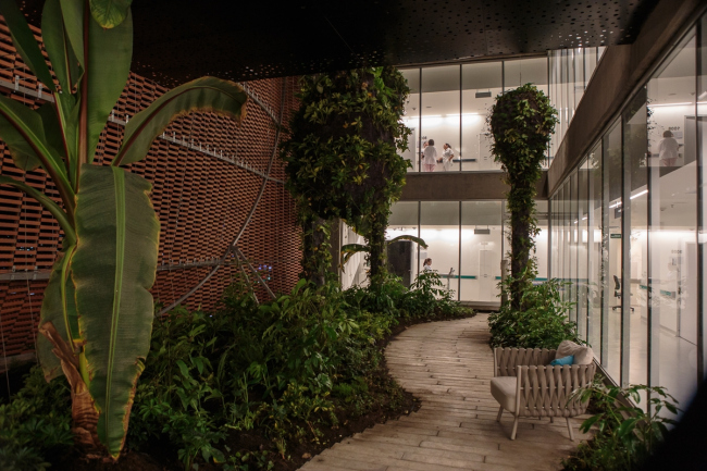 �������� Fundación Santa Fe de Bogotá � ���������� � Alejandro Arango