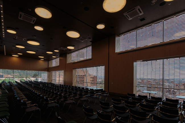 �������� Fundación Santa Fe de Bogotá � ���������� � Alejandro Arango