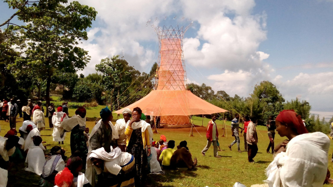    ,          Warka Water  Arturo Vittori / Architecture and Vision.  Zumtobel Group Award